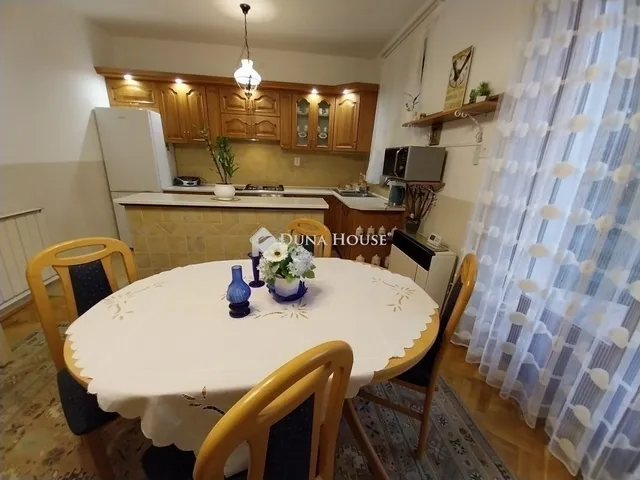 Eladó ház Szeged, Baktó 200 nm