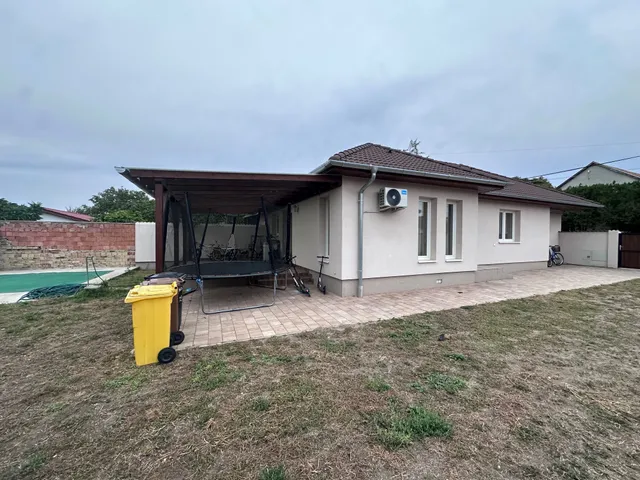 Eladó ház Sándorfalva 127 nm