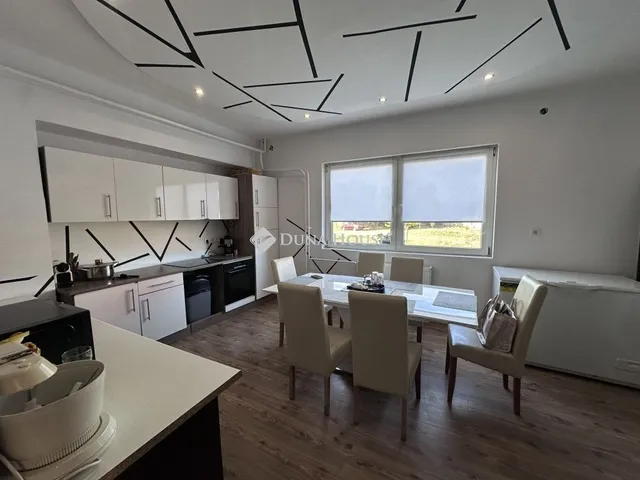 Eladó ház Makó 176 nm