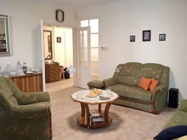 Eladó lakás Szeged 74 nm