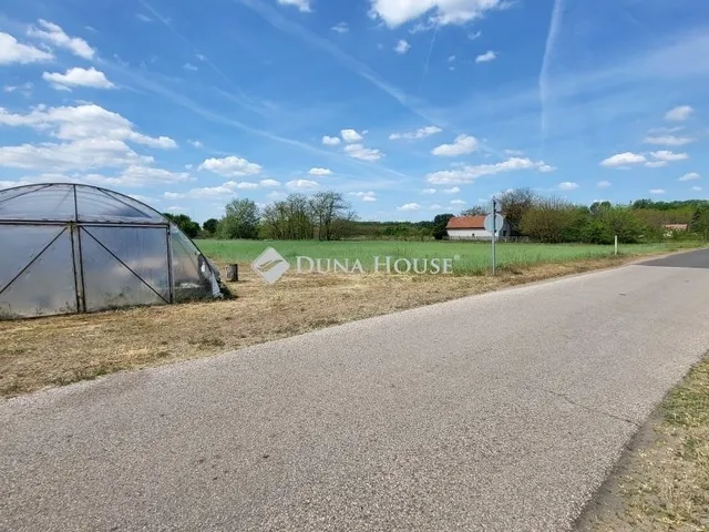 Eladó telek Balástya 18999 nm