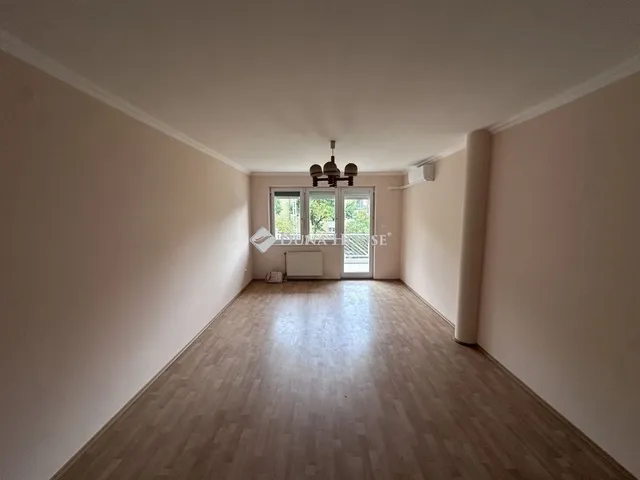 Eladó lakás Szeged, Makkosház 68 nm