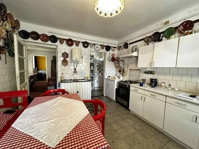 Eladó ház Hódmezővásárhely 173 nm