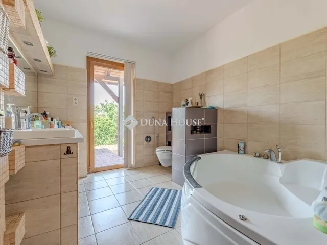 Eladó ház Szeged, Tápé 200 nm