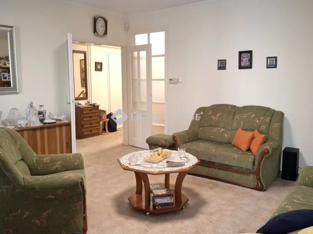 Eladó lakás Szeged 74 nm