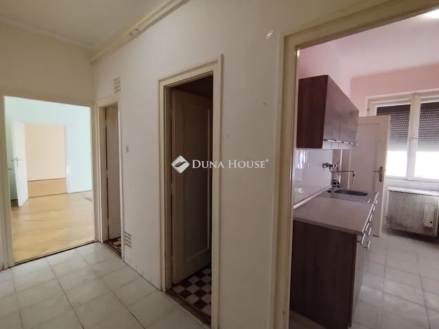 Eladó lakás Szeged, Felsőváros 73 nm