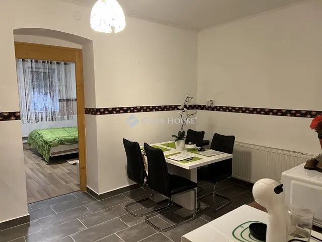 Eladó lakás Szeged, Alsóváros 41 nm