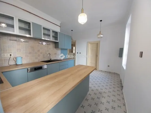 Eladó lakás Szeged 121 nm