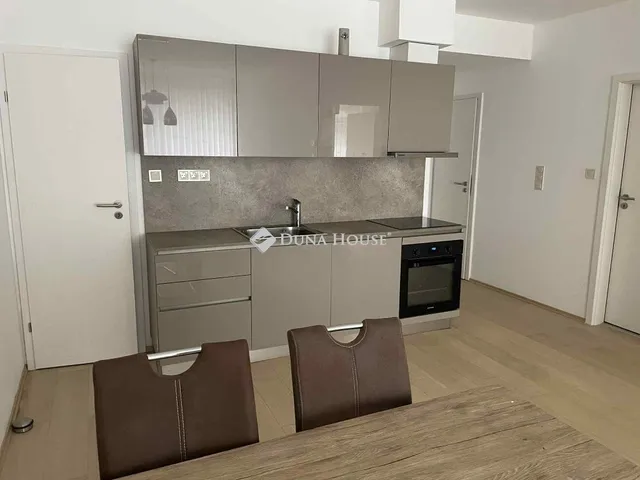 Kiadó lakás Szeged 52 nm