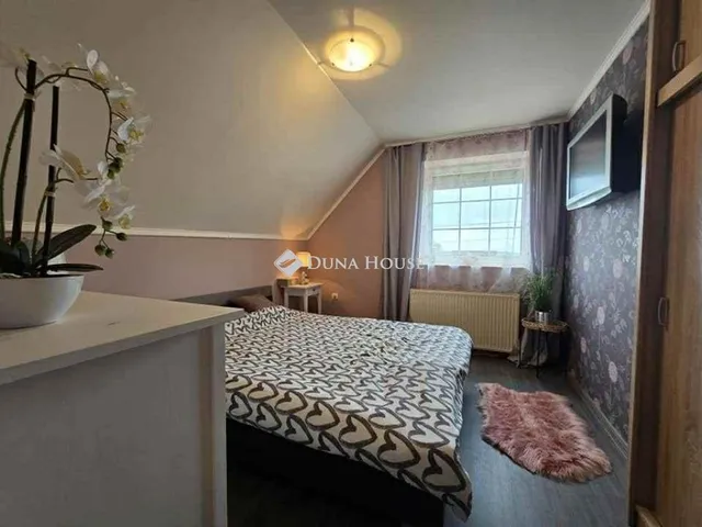 Eladó ház Zsombó 177 nm