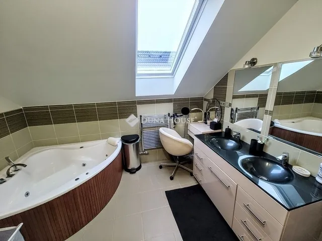 Eladó ház Szeged, Újszeged 186 nm