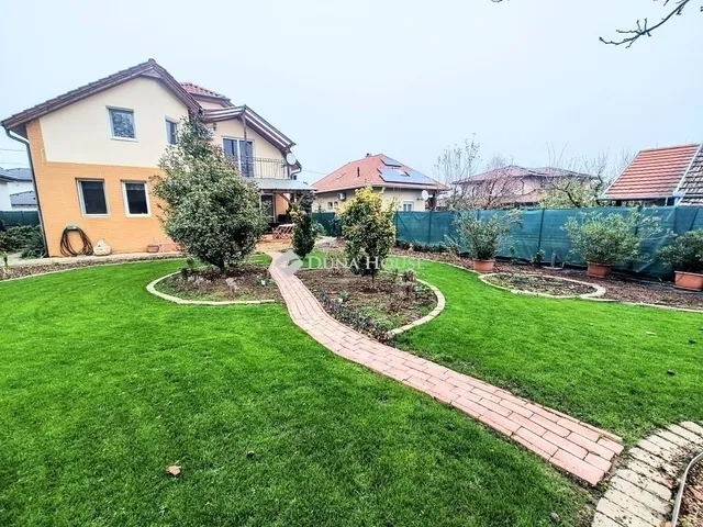 Eladó ház Szeged, Újszeged 186 nm