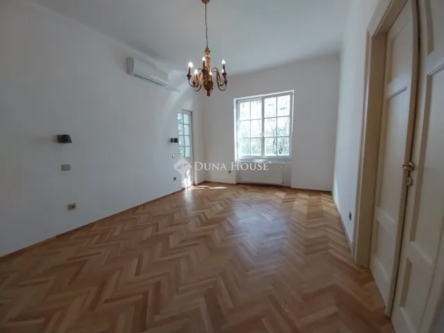 Eladó lakás Szeged 129 nm