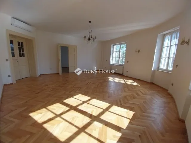 Eladó lakás Szeged 129 nm
