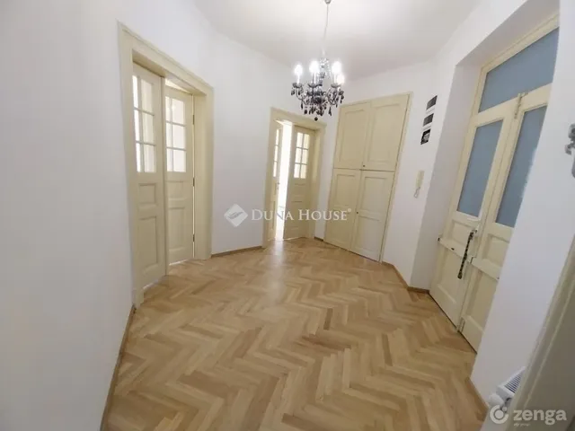 Eladó lakás Szeged 129 nm