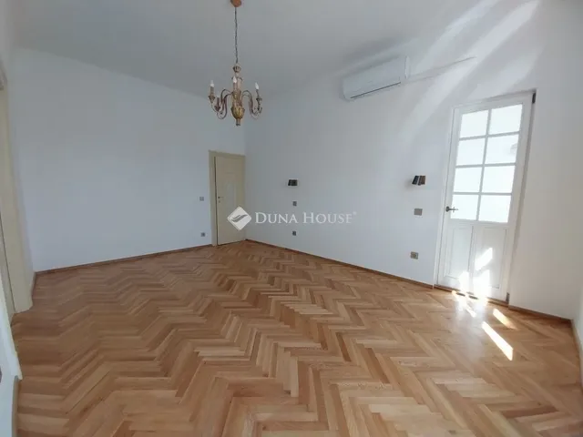 Eladó lakás Szeged 129 nm