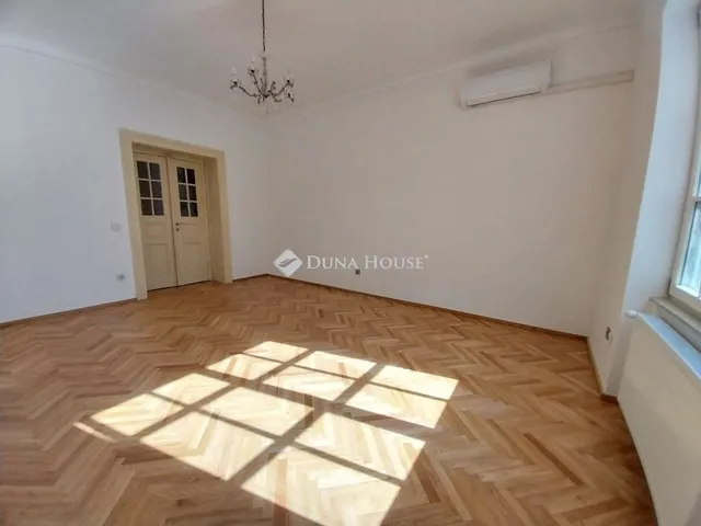 Eladó lakás Szeged, Alsóváros 129 nm