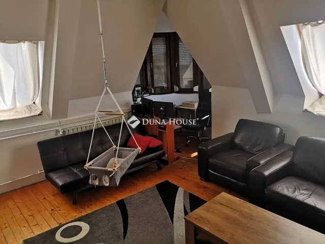 Eladó lakás Szeged 96 nm