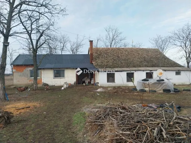 Eladó mezőgazdasági ingatlan Hódmezővásárhely 103 nm