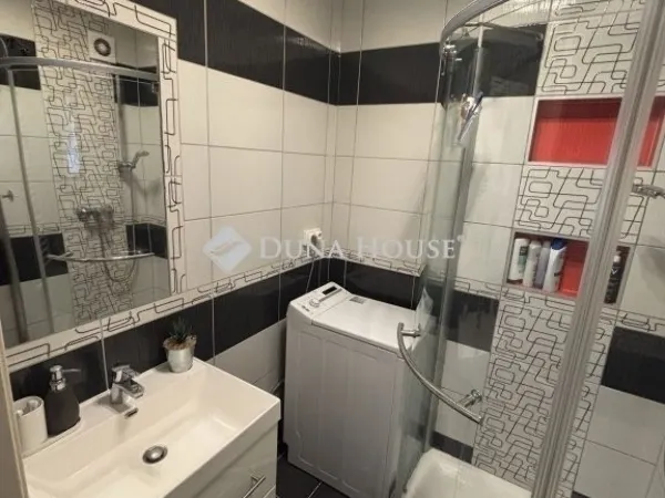 Eladó lakás Szeged 60 nm