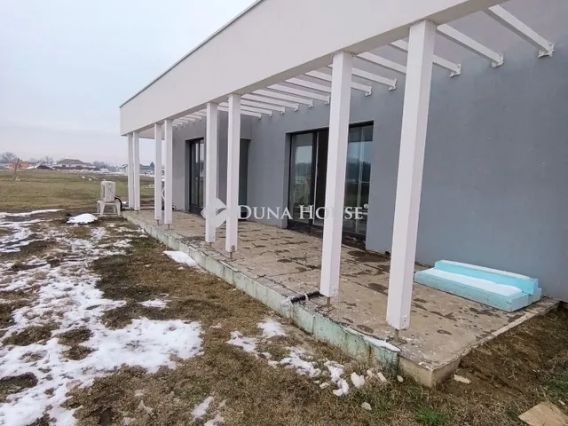 Eladó ház Deszk 172 nm