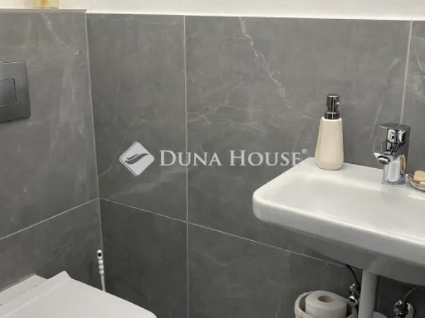 Eladó lakás Szeged, Rókus 90 nm