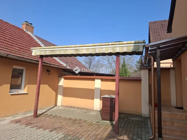 Eladó ház Algyő 140 nm