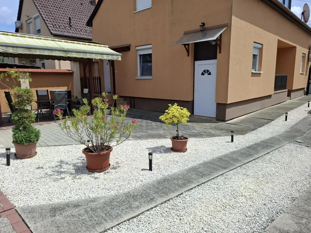Eladó ház Algyő 140 nm