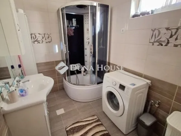 Eladó ház Algyő 140 nm