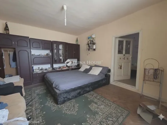 Eladó ház Pusztaszer 255 nm