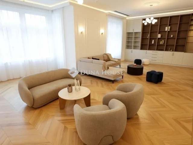 Eladó lakás Budapest V. kerület 291 nm
