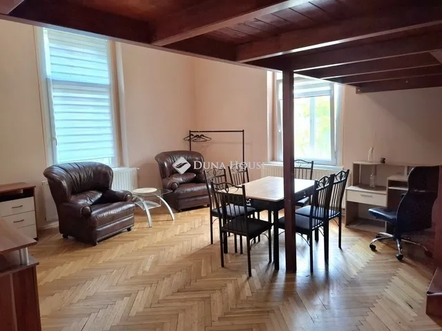 Eladó lakás Szeged 85 nm