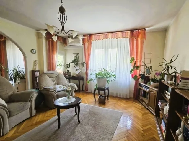 Eladó lakás Szeged 87 nm