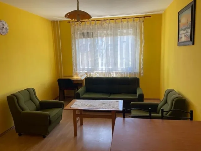 Eladó lakás Szeged, Felsőváros 72 nm