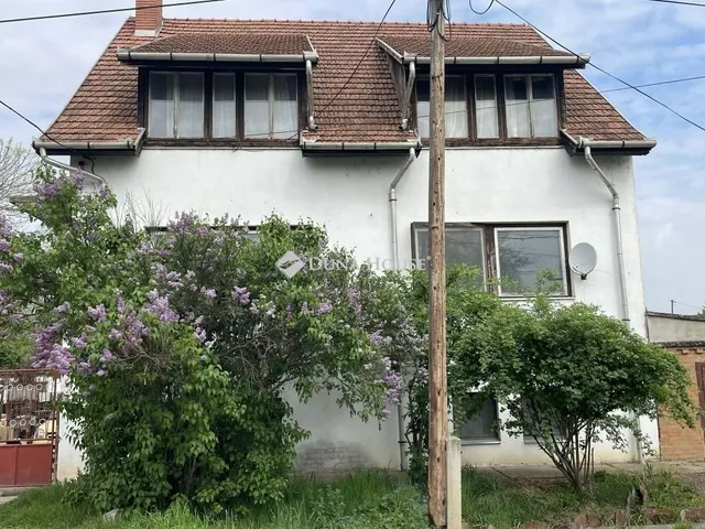 Eladó ház Szeged 226 nm
