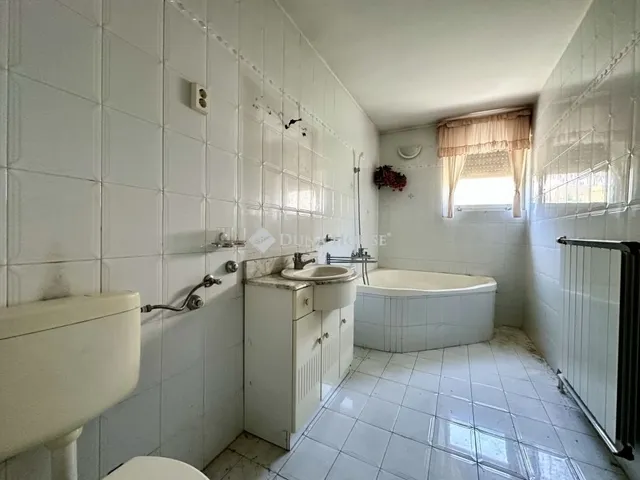 Eladó lakás Szeged, Újszeged 151 nm