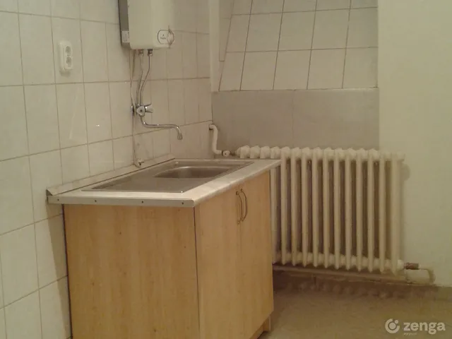 Kiadó kereskedelmi és ipari ingatlan Budapest I. kerület, Víziváros I. ker. 10 nm