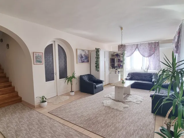 Eladó ház Nyíregyháza, Sóstóhegy 175 nm