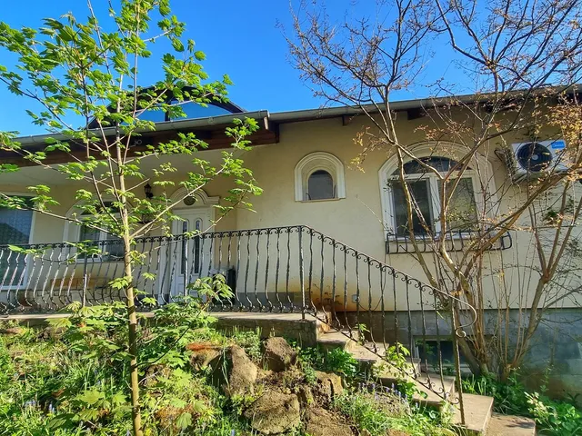 Eladó ház Nyíregyháza, Korányi-kertváros 162 nm