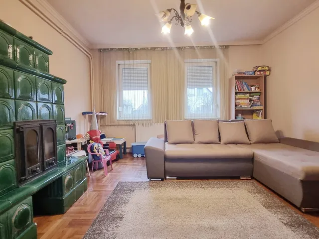 Eladó ház Nyírtelek, Dózsaszőlő 132 nm