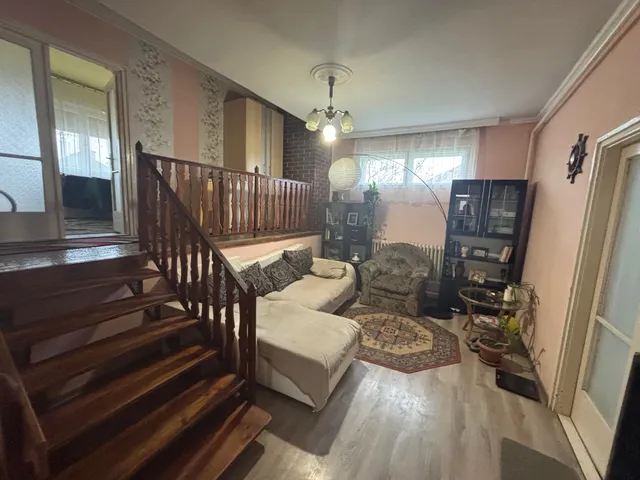 Eladó ház Gávavencsellő 180 nm