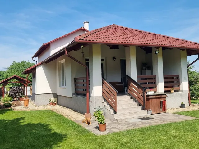 Eladó ház Nyíregyháza, Oros 70 nm