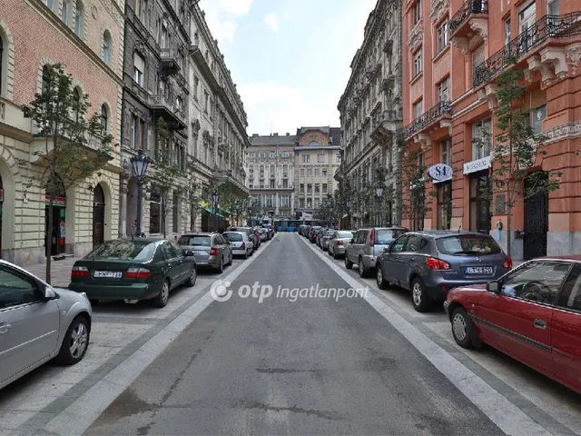 Eladó lakás Budapest V. kerület 93 nm