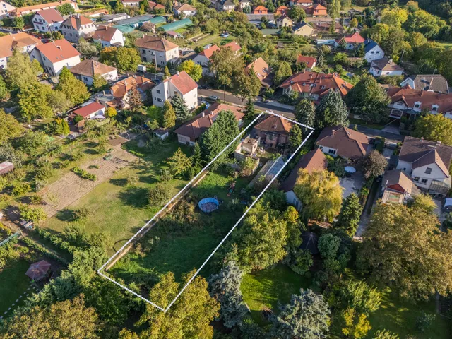 Eladó telek Budapest X. kerület 1420 nm