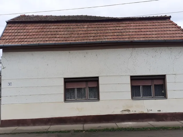 Eladó ház Derecske, Dr Mustó Sándor utca 5 115 nm
