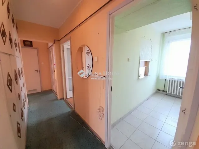 Eladó lakás Békéscsaba 75 nm