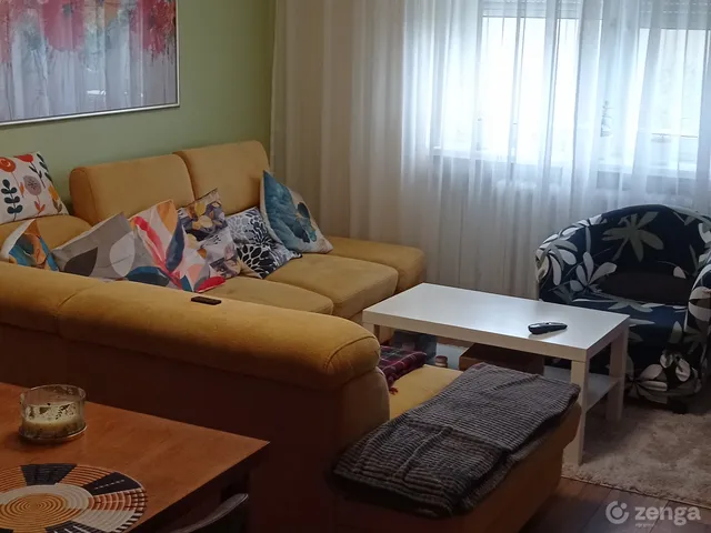 Eladó lakás Békéscsaba, Penza-lakótelep 70 nm