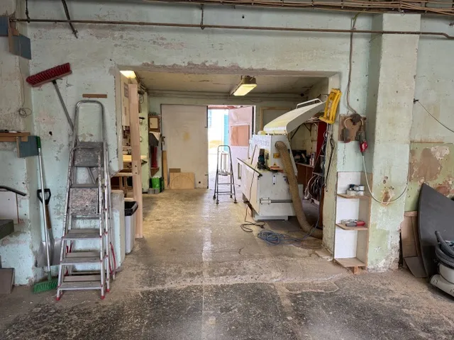 Eladó kereskedelmi és ipari ingatlan Budapest X. kerület, Téglagyárdűlő 269 nm