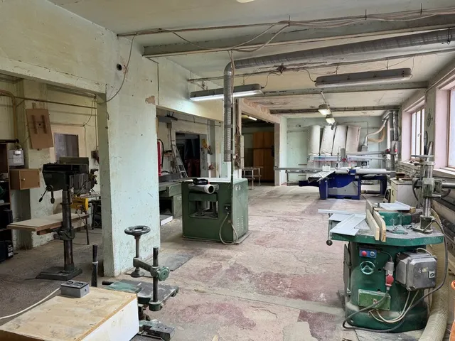 Eladó kereskedelmi és ipari ingatlan Budapest X. kerület, Téglagyárdűlő 269 nm