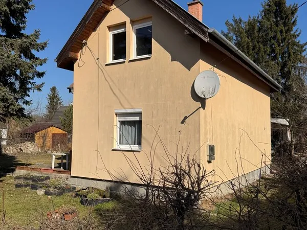 Eladó ház Szigetmonostor, Horány 120 nm